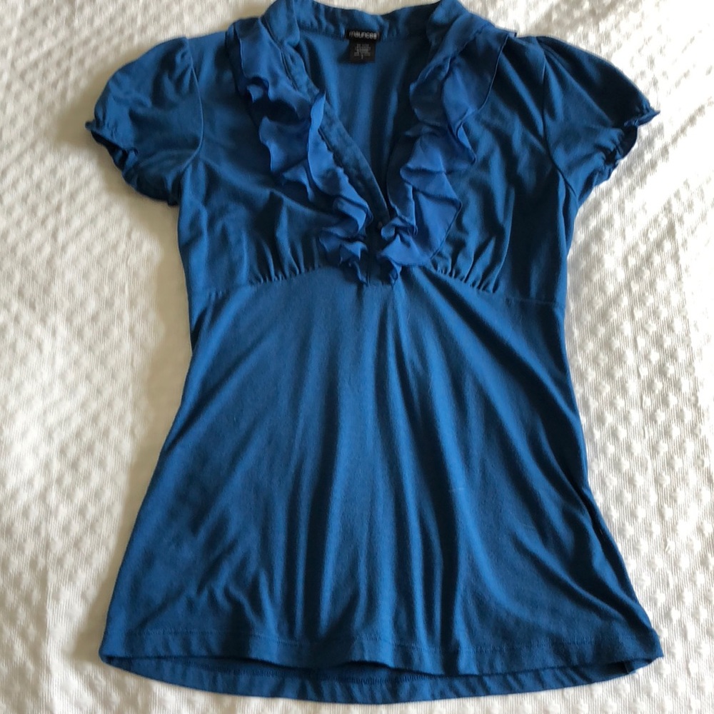 Ruffle cap sleeve top